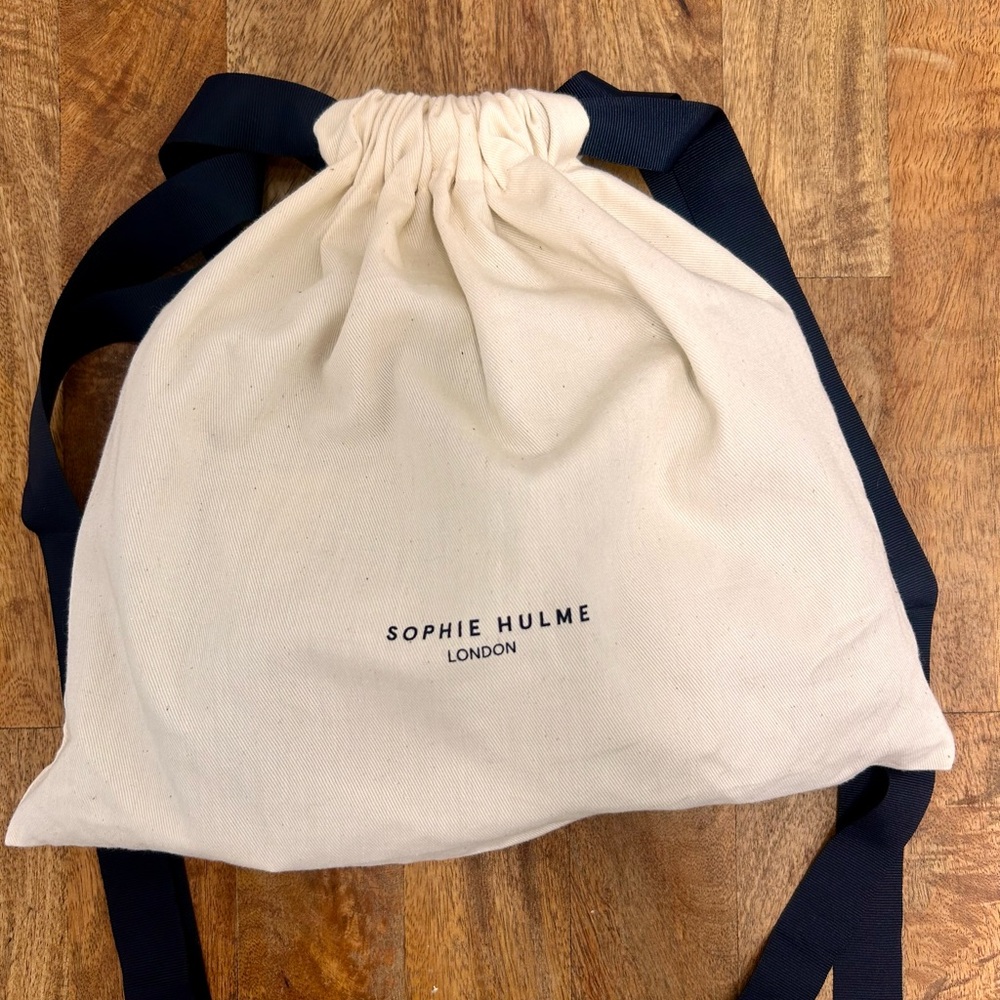 NEW Sophie Hulme Leather Crossbody Bag with Gold Accents - Picture 3 of 6